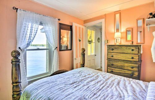 Waterfront Wellesley Island Getaway w/ Deck! - Foto 14