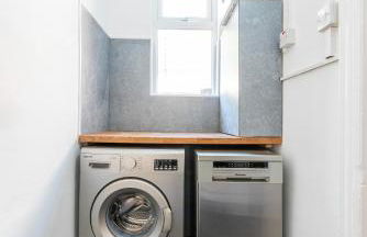 Jasmine Villa B - Ideal for QMC & Uni - Free parking - Photo 18