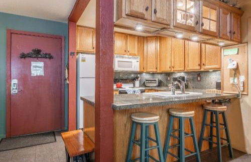 New Listing 2 bedroom and Loft 2 bath Summit E Bldg 12 condo sleeps 8 Steps to Eagle Lodge Chair 15 - Foto 15