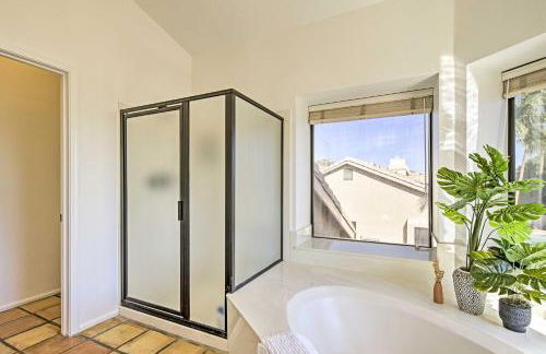 Upscale Phoenix Abode Walk to South Mountain Park - Foto 23