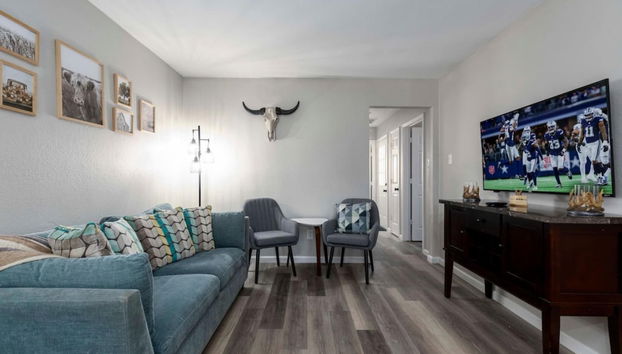Lux Modern Getaway AT T Stadium Views King Bed - Foto 2, Habitación