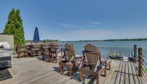 Lakefront Home with Rooftop Deck, Grill, Games! - Foto 2