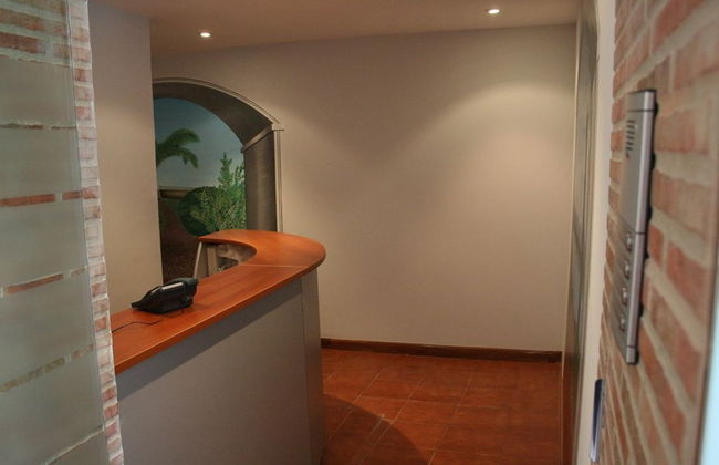 Apartamentos Metro Pasarela - Foto 2