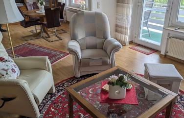 Ferienwohnung Leni erstes OG inkl Balkon Gartenblick kostenfreier Parkplatz stadtnah aber ruhig gelegen - Foto 8