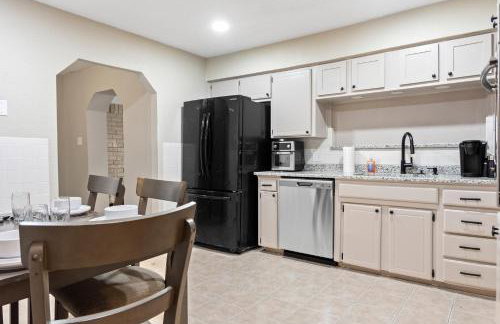 Cozy Retreat near DFW & Stadium/Game Room - Foto 21