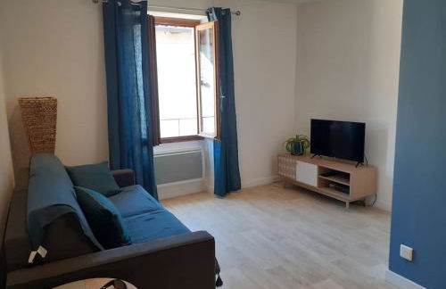 Appartement rénové dans le centre historique - Foto 1