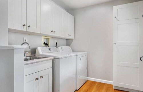 Santa Clara 5Br Home I Spacious backyard I Westfield - Photo 19