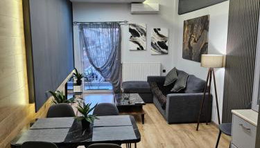 Central 3 Modern Apartment with FREE parking - Foto 1