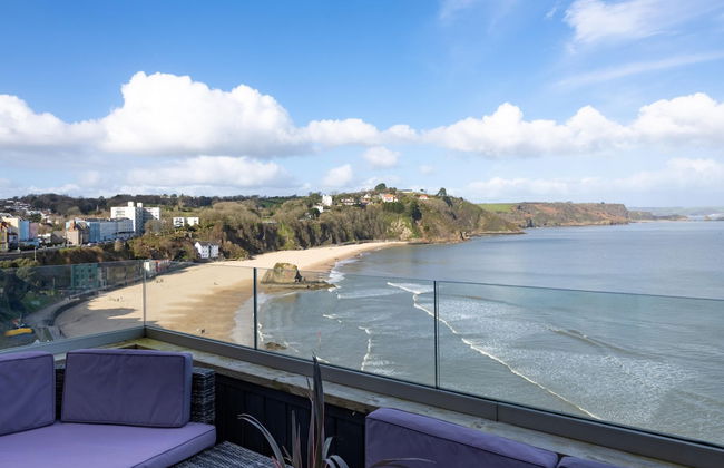 Royal Victoria Court 11 - Sea and Harbour Views - Photo 14