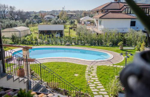 Casale nel Verde con Piscina e Vista - Foto 67