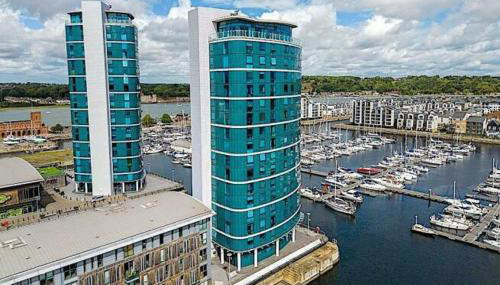 Heronsgate GH016 - Photo 1