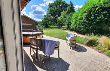 The Victorian Barn, Self-Catering Holidays with Pool and Hot Tubs, Dorset - Photo 78