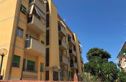 Intero Appartamento dei Pini - posto auto incluso - 4 piano senza ascensore - Foto 12