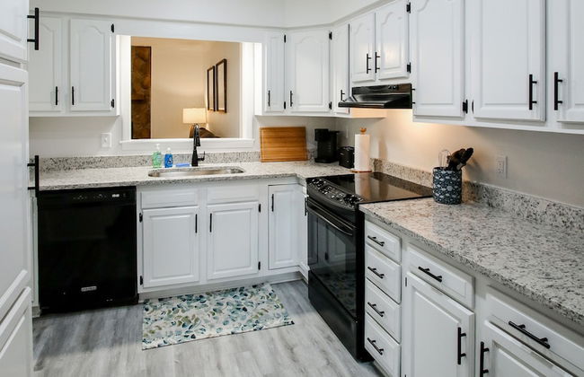 Close to I-95 Savannah Long Stays Pets - Foto 38