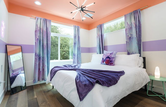 Eastside Home w Awesome Yard - Golf Pool Firepit - Foto 17