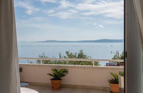 Holiday home Lola, sea on a palm! HEATED POOL - Photo 26