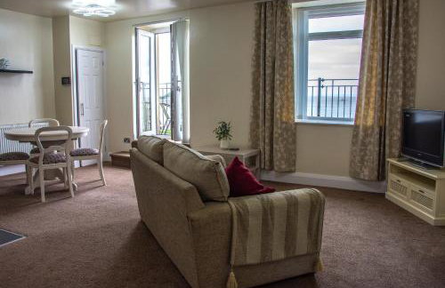 Morecambe Central balcony with sea view - Photo 1