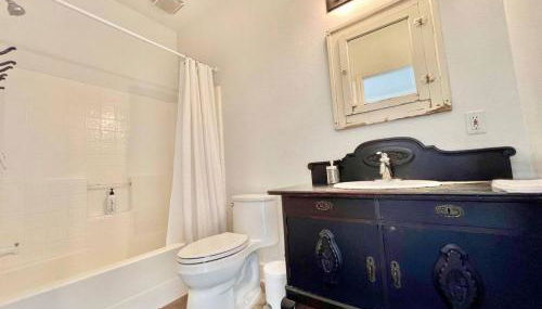 Court Yard Studio Smithville - Photo 4