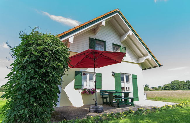 Charming Holiday Home Near the Bavarian Alps - Photo 34