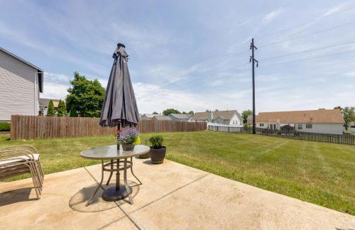 Families Welcome! Spacious OFallon Home with Yard - Foto 27