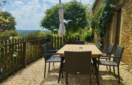 La Vieille Ferme: superbe complexe de 3 gîtes en pierre avec Piscine au coeur du Périgord Noir - Photo 9