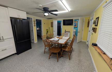 FREE BOAT to use ,Fish Camp, Water Front, Pets ok - Foto 47