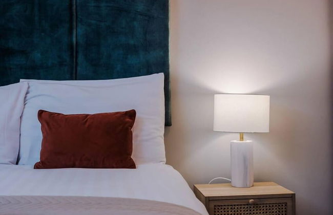 Host Apartments The Georgian Coach House 2 - Photo 15