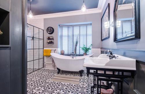 Unique Home in Northenden Urban Oasis sleeps 8 - Foto 9