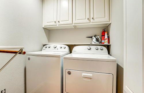 Group-Friendly Burleson Getaway with Outdoor Oasis - Foto 20