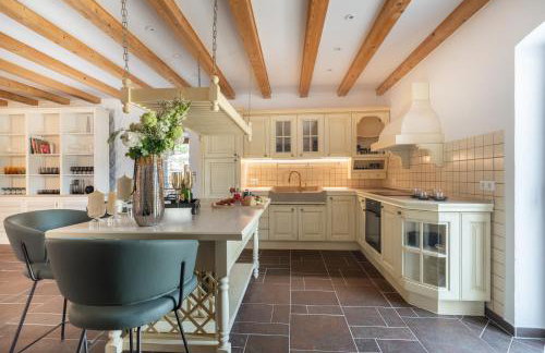 Aurora Lukorana - Photo 9