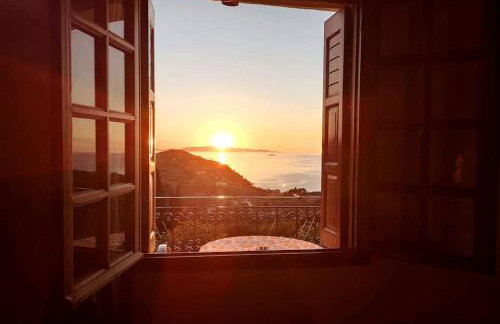 Μπαλκόνι του Αιγαίου father's house in Kimi - Photo 21