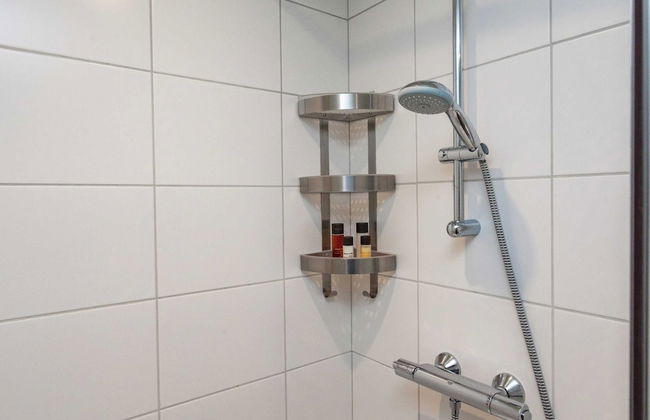 Luxurious Bungalow in Bullange with Hot Tub - Photo 16