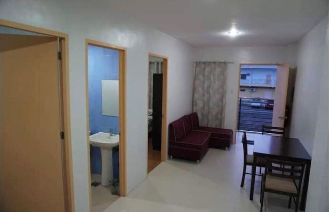 Maple Residences - Photo 4