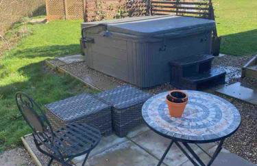 Hunters Lodge - Hot Tub -Pet friendly - Yorkshire - Foto 9