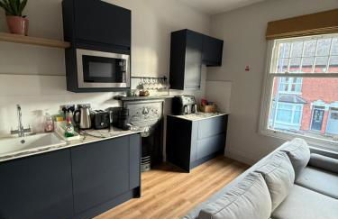 West Bridgford 2 Bed 2 Bathroom Apartment with parking - Foto 6