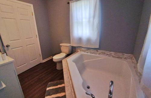 Backwoods Guesthouse Near VIR - Foto 8