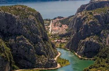 Holiday House near Split with heated pool - Photo 53