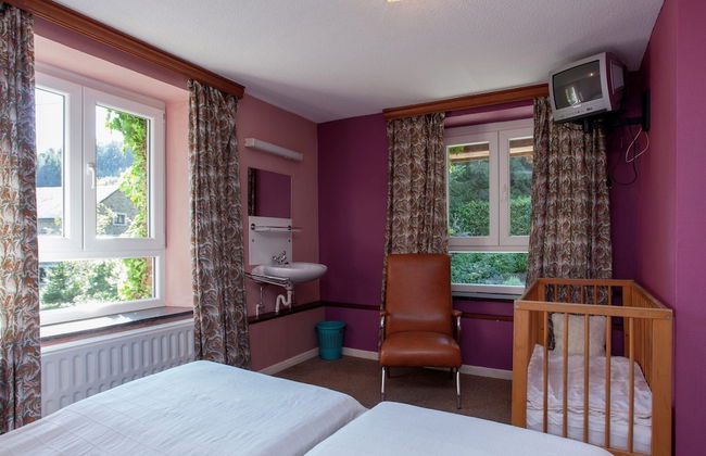 House in Natural Area Ideal for Families with Games Room, Sauna, Hot Tub - Photo 4