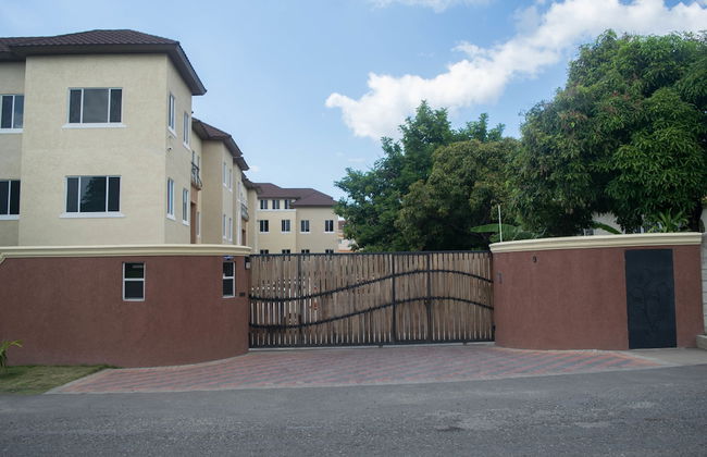 Rochester Modern Chic Apartment - Photo 38