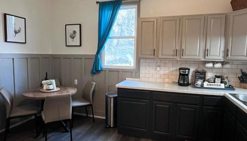 Relaxing Townhouse Downtown Dubuque - Photo 5