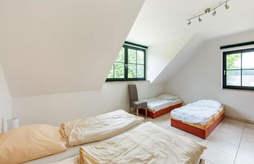 Spacious semi-detached house with wood stove located directly on the Rennsteig - Foto 40