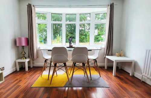 BIG 7xGuest House 3xVan Locked CarPort Garden Leeds & Bradford - Foto 6