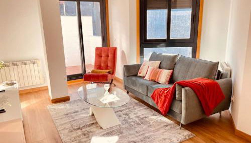 Apartamento céntrico y de diseño con parking - Foto 4