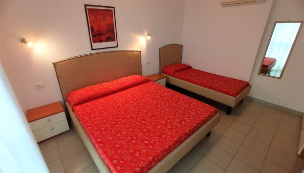 Charming Flat in Building With Solarium - Foto 3, Habitación