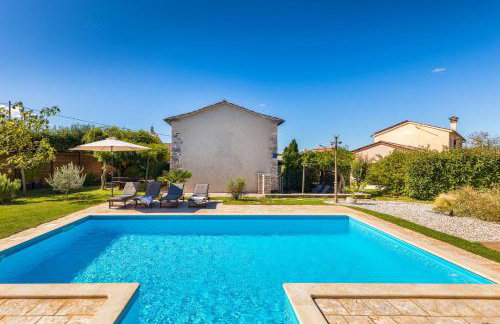 Holiday house Dorstari by Villsy - large garden with pool, playground for kids and adults - Photo 12