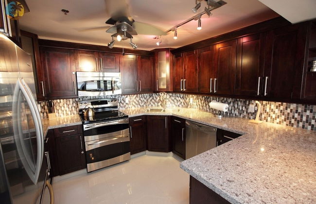 Alexander 1421 3 Bedroom Apts by RedAwning - Foto 13