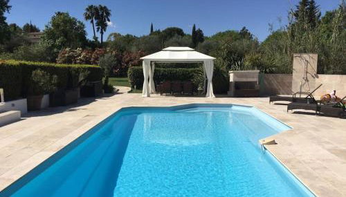 Exclusive Luxury Villa in Valbonne - Foto 2, sunbed