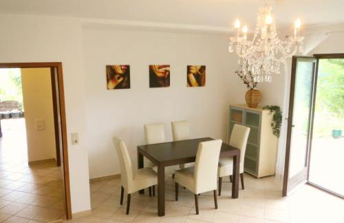 Villa Waldallee - Ferienwohnung (holidayhome) 84qm - Foto 13