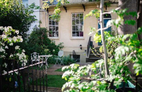 Town Centre Oasis with Two Hot Tubs - Photo 27