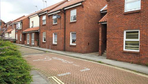 Exquisite Apartment Hessle - Photo 1